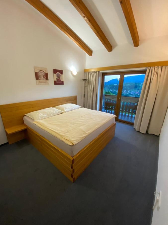 Selsky Dvur Perstejn Perštejn Exterior foto
