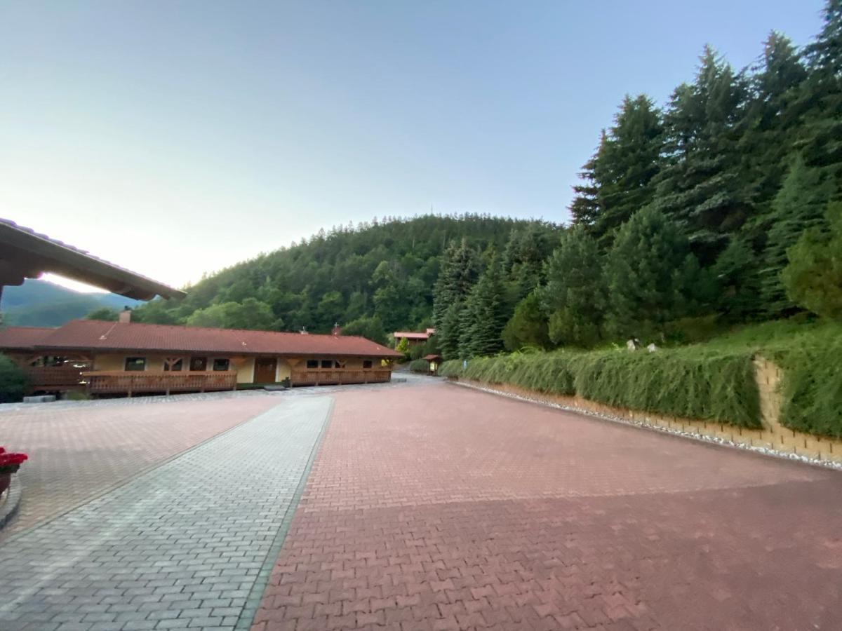Selsky Dvur Perstejn Perštejn Exterior foto