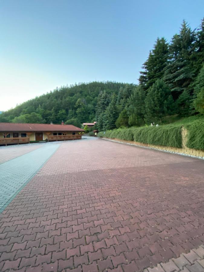 Selsky Dvur Perstejn Perštejn Exterior foto