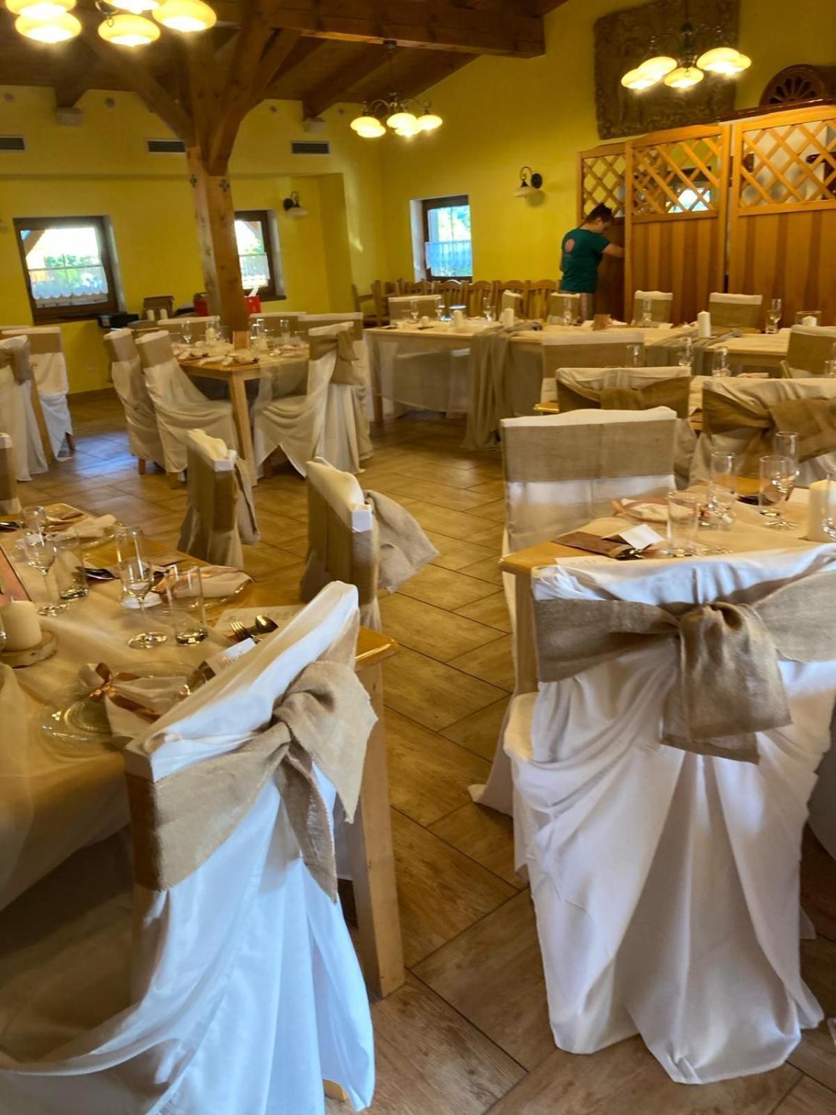 Selsky Dvur Perstejn Perštejn Exterior foto