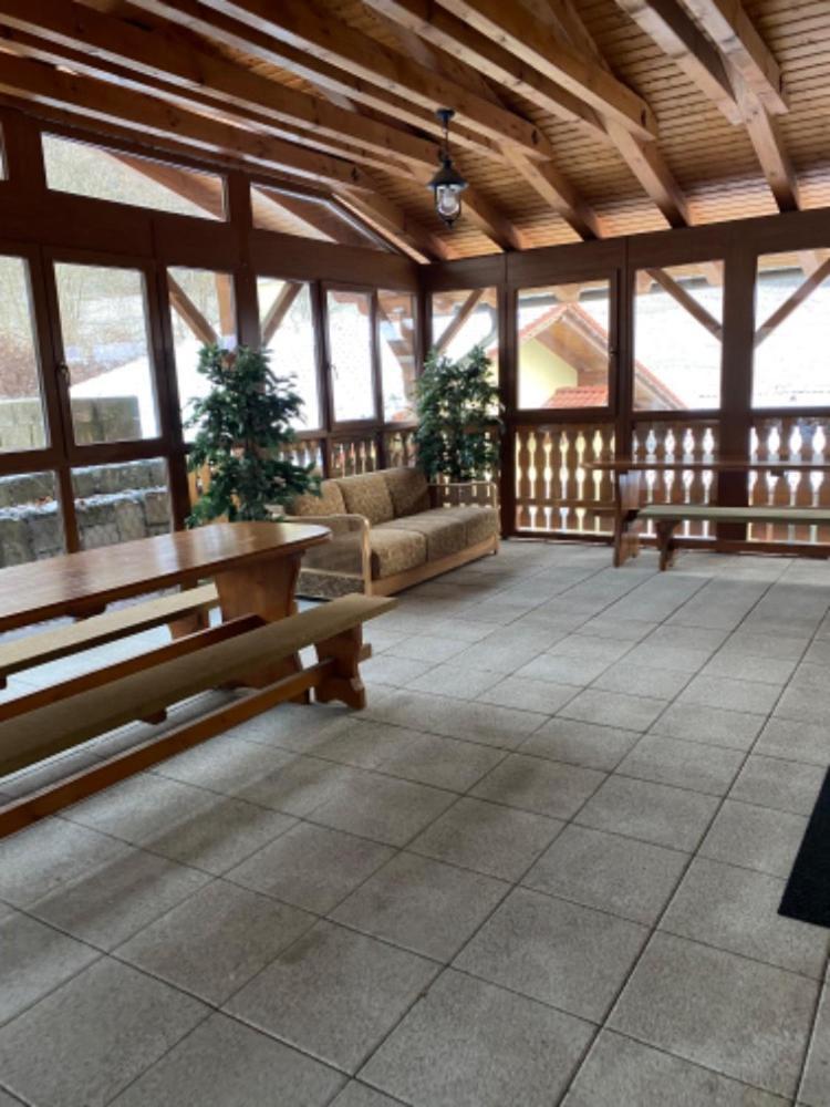 Selsky Dvur Perstejn Perštejn Exterior foto