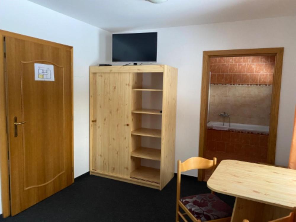 Selsky Dvur Perstejn Perštejn Exterior foto
